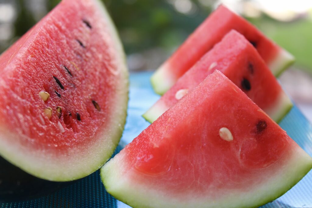 Choosing a Ripe Watermelon and Keeping It Fresh